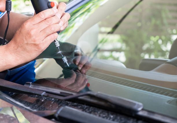 Windshield Repair Carlsbad CA - Premier Auto Glass Repair and Replacement Services By Supreme Mobile Auto Glass