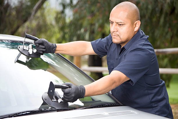 Windshield Repair San Marcos CA - Get Reliable Auto Glass Repair and Replacement Services with Supreme Mobile Auto Glass